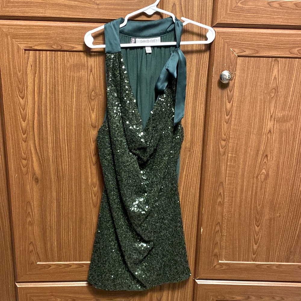 Jennifer Lopez green Sequin top